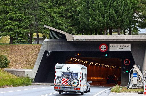 Bei der Fahrt durch den Gotthard-Tunnel gilt ein Tempolimit von 80 Stundenkilometern. Das hat ein  Ditzinger Autofahrer  ignoriert. Foto: Keystone
