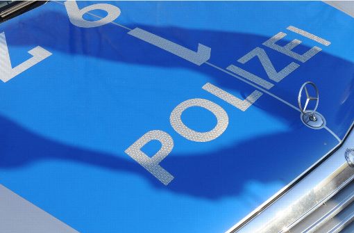 Die Polizei sucht Zeugen zu dem Vorfall auf der Königstraße. (Symbolbild) Foto: dpa