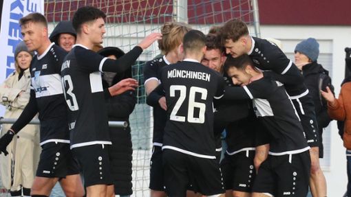 Der TSV Münchingen hat das Siegen noch nicht verlernt: Das Team fertigte den FSV 08 Bietigheim-Bissingen II mit 5:1 ab. Foto: Andreas Gorr