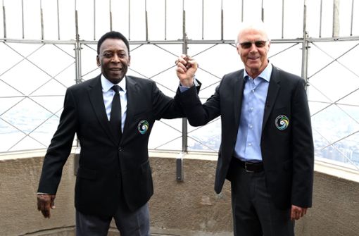 Pelé und Franz Beckenbauer verband die Liebe zum Fußball. Foto: AFP/TIMOTHY A. CLARY