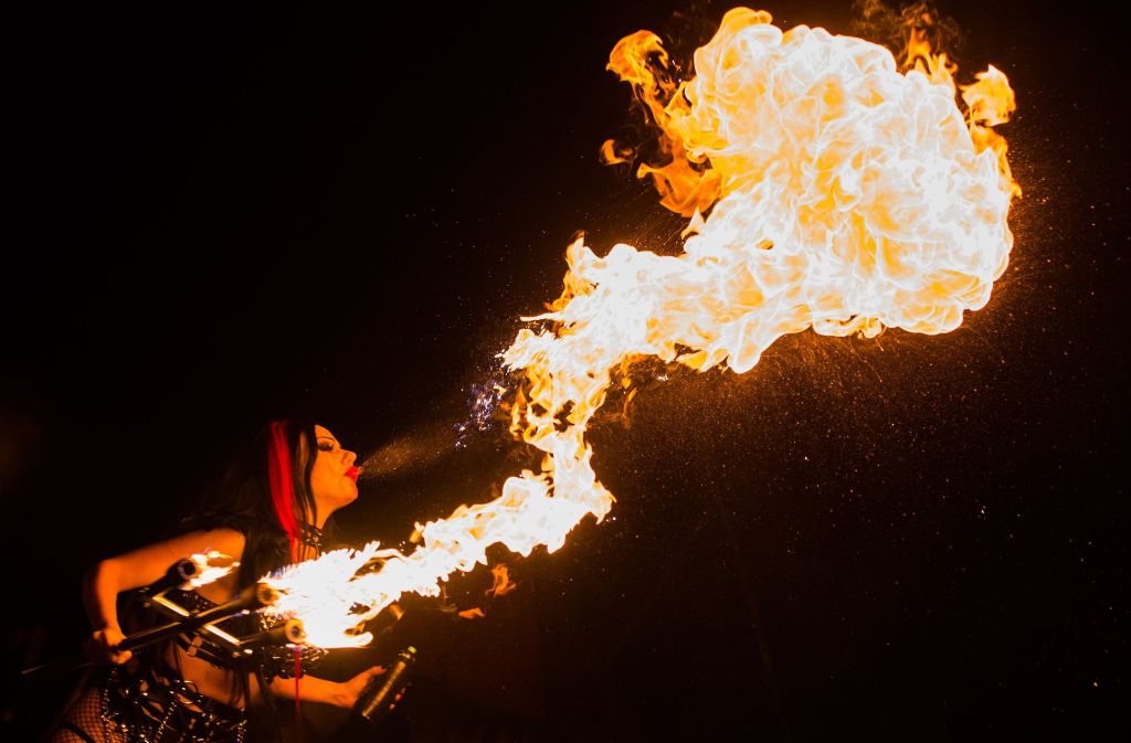 Auch das ist Wacken: Die Feuershow „Pyrohex“.