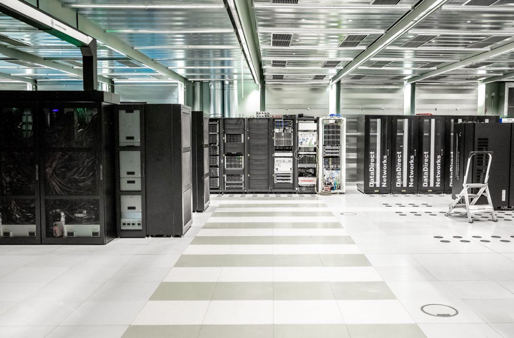 Im Höchstleistungsrechenzentrum der Uni Stuttgart wird der Supercomputer „Hawk“ stehen. Foto: Lichtgut//Julian Rettig