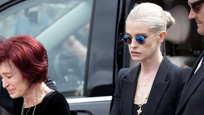 Ozzy Osbourne starb am 22. Juli: Kelly Osbourne meldet sich nach Beerdigung  ihres Vaters - Panorama