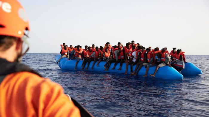 115 Migranten nach Bootsunglück vermisst