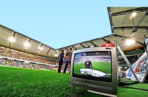 Fußballübertragung auf Sky – für Wirte künftig ein teures Vergnügen Foto: dpa