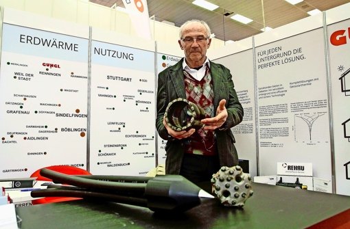 Firmenchef Erwin Gungl führte Anfang des Jahres 2014 auf einer Energiemesse in Sindelfingen noch seine Bohrgeräte vor. Foto:  