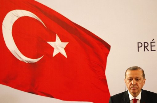 Hat einen Strafantrag gegen Satiriker Jan Böhmermann gestellt: Der türkische Präsident Erdogan. Foto: EPA