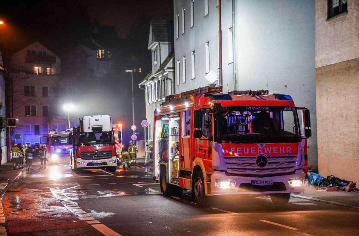 Die Feuerwehr war mit 55 Einsatzkräften und zwölf Fahrzeugen im Einsatz. Foto: SDMG/Boehmler/ Kohls