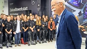Daimlerchef Zetsche diskutiert mit Auszubildenden