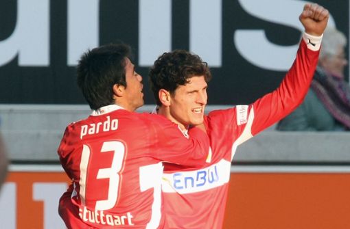 Pavel Pardo wurde mit Mario Gomez beim VfB Stuttgart 2007 Deutscher Meister. Foto: Pressefoto Baumann/Alexander Keppler
