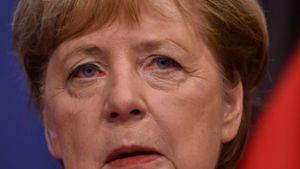 Kanzlerin Merkels Kommentierung der Wahl in Thüringen nimmt die AfD zum Anlass, ihr Amtsmissbrauch vorzuwerfen. Foto: dpa/John Thys
