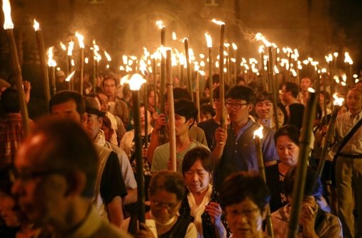 Im Friedens-Park von Nagasaki gedenken Tausende der Opfer. Foto: dpa