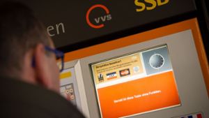 In einzelnen Städten im Verkehrsverbund Stuttgart sollen die Tickets billiger werden. Foto: Lichtgut/Leif Piechowski