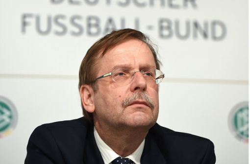 DFB-Vize Rainer Koch ist neues Mitglied des Exekutivkomitees der UEFA. Foto: dpa/Arne Dedert