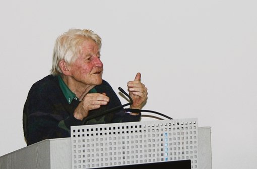 Klaus Dörner sprach über Alternativen zum Pflegeheim. Foto: Mara Veigel