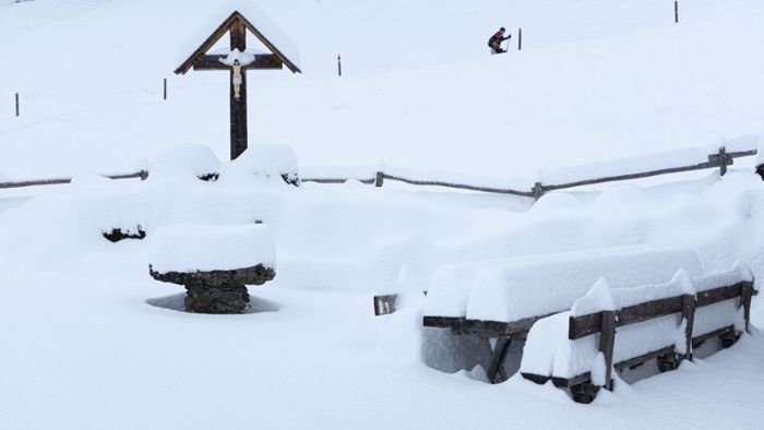 Mehrere Schweizer Kantone schließen nun doch Skigebiete