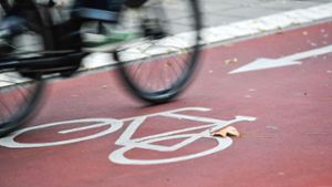 Bei einem Zusammenstoß zweier Radfahrer wurde  eine Frau schwer verletzt (Symbolbild). Foto: Lichtgut/Max Kovalenko
