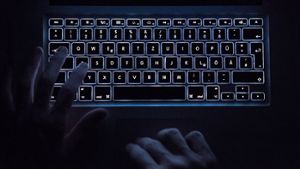 Liest der Hacker mit? Laut Sicherheitsexperten nehmen die Angriffe auf wichtige Versorger im Land zu. Foto: dpa