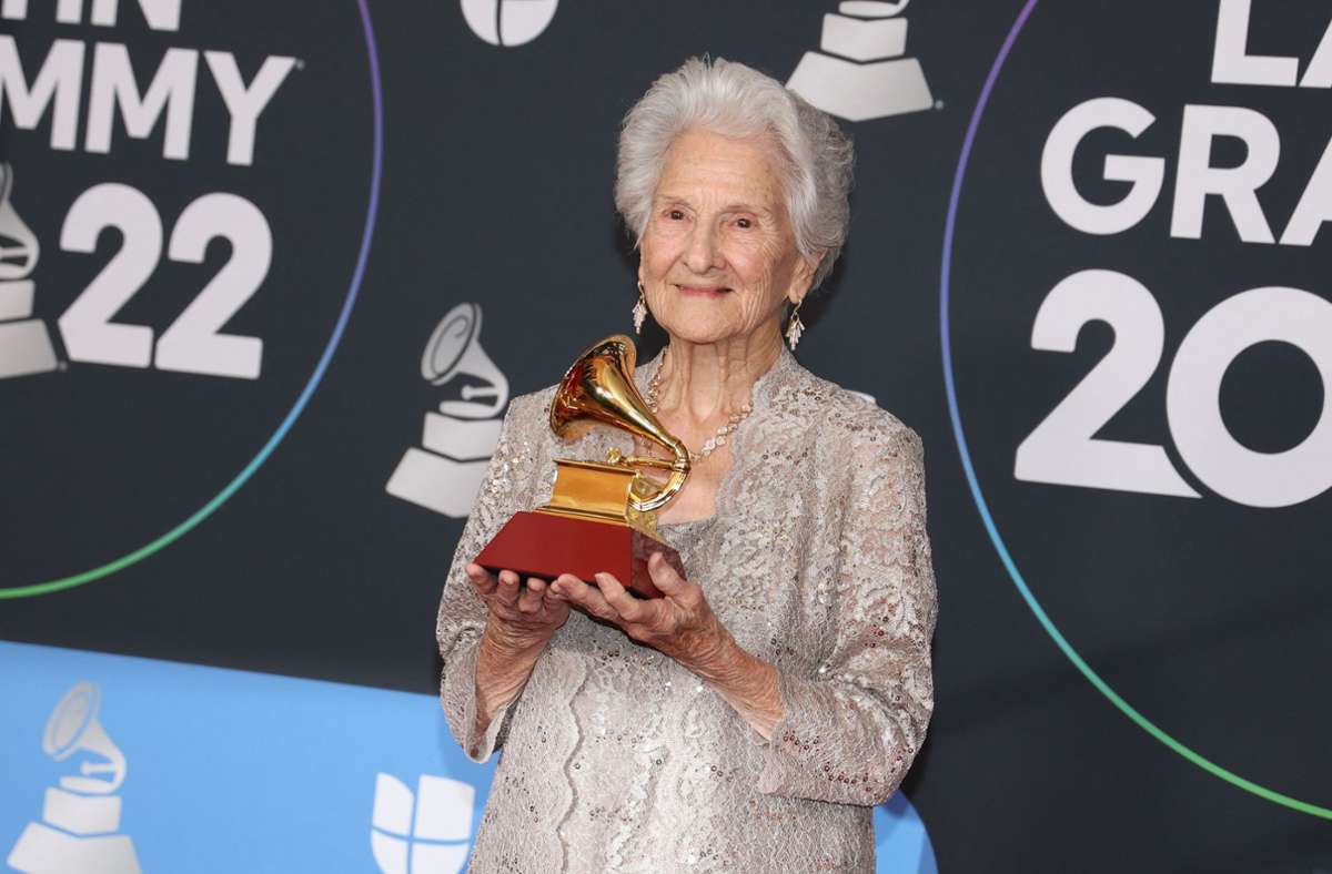 Ángela Álvarez ist Preisträgerin – im Alter von 95 Jahren.