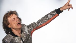 Liebt effektvolle Oberbekleidung: der britische Sänger Mick Jagger von den Rolling Stones. Foto: AP
