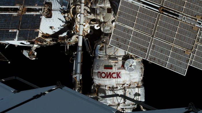Kosmonauten kämpfen  mit Problemen wegen eines Luft-Lecks