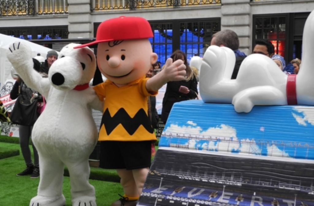 Snoopy und Charlie Brown in London.
