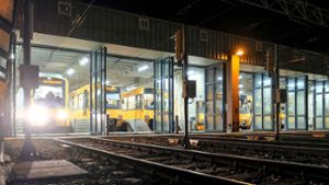 Die Stuttgarter Straßenbahnen AG kämpft mit steigenden Defiziten, muss Stadtbahnen ersetzen und will ihr Netz weiter ausbauen. Foto: Lichtgut/Leif Piechowski