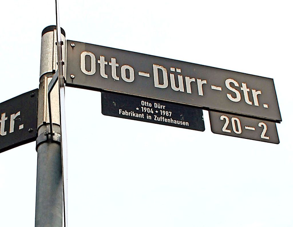 Die Otto-Dürr-Straße trägt den Namen eines Fabrikanten. Der hatte 1895 in Cannstatt eine Bauflaschnerei gegründet, 1936 wurde ein  Zweigwerk  in Zuffenhausen eingerichtet. Otto Dürr leitete die Firma bis 1969, seit 1957 gemeinsam mit seinem Sohn Heinz. Foto: Chris Lederer