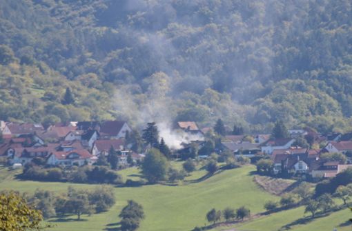 In dem kleinen Rudersberger Teilort Zumhof brennt es. Foto: 7aktuell.de/Kevin Lermer