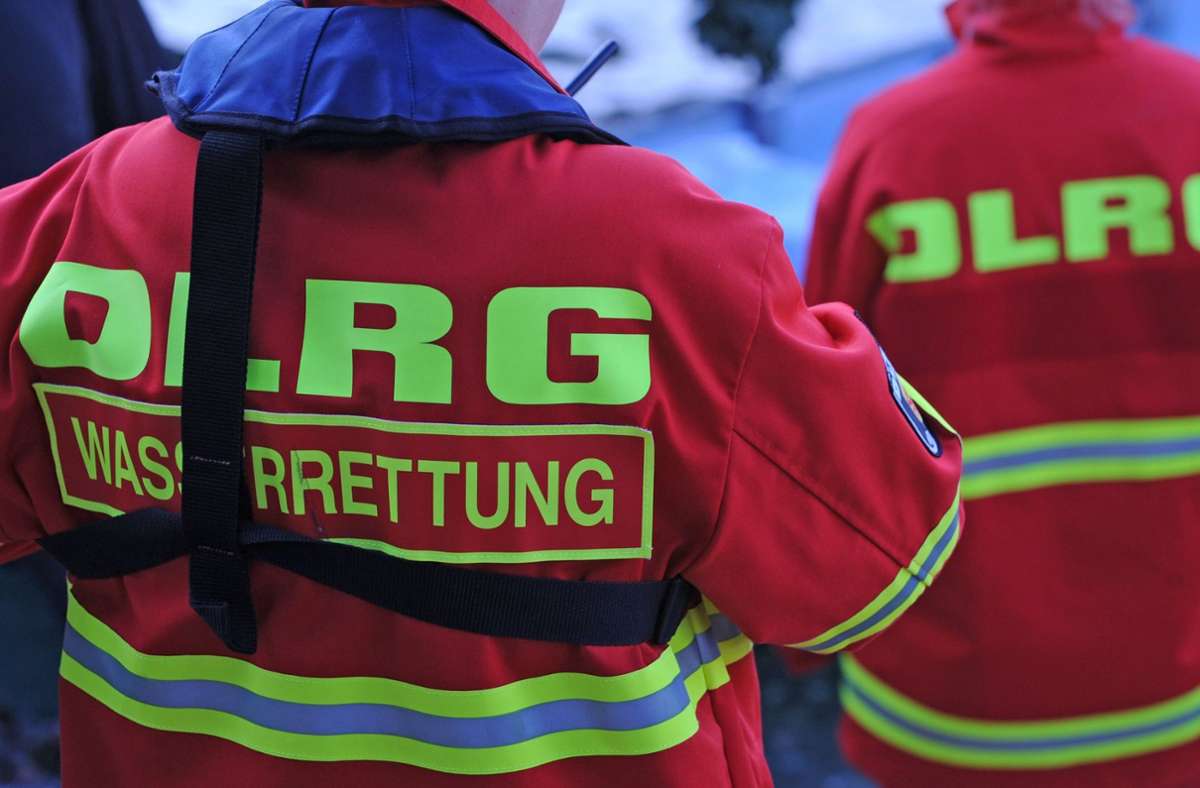 Bei einer Suchaktion in Ludwigsburg waren etliche Retter im Einsatz. Foto: dpa/Patrick Seeger