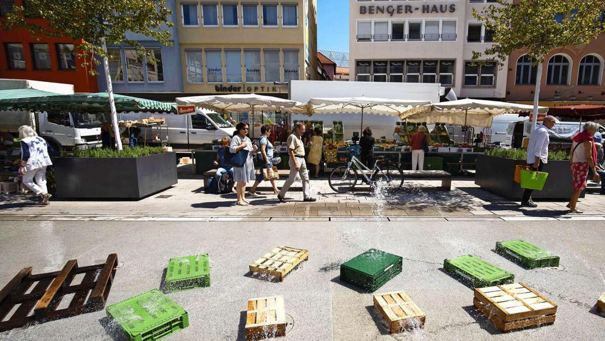 Marktplatz in Stuttgart: Marktbeschicker blockieren Fontänenfeld