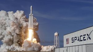 Organisiert wurde der Raketenstart von dem privaten Raumfahrtunternehmen SpaceX Foto: AP/Orlando Sentinel