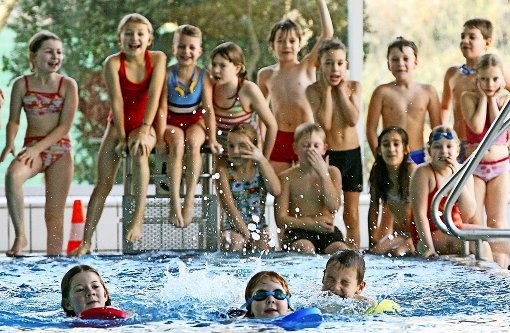 Schwimmunterricht ist Teil des Bildungsplans. Foto: dpa