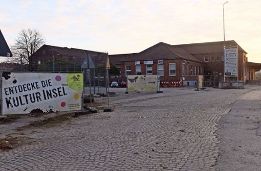 Für den Fortbestand der   Kulturinsel  auf dem ehemaligen Güterbahnhof-Gelände werden die Weichen gestellt. Foto: Iris Frey