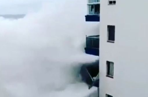 Instagram-Nutzer haben Videos online gestellt, die die Wucht der Wellen auf Teneriffa zeigen. Foto: goyomarrero/Instagram