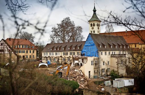 Die Bauarbeiten am Denkendorfer Kloster sind jetzt in vollem Gange. Foto: Horst Rudel