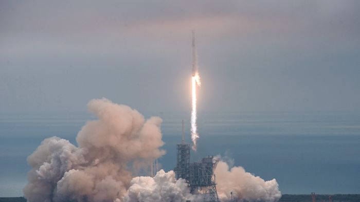 „Falcon 9“-Trägerrakete zur Raumstation ISS gestartet