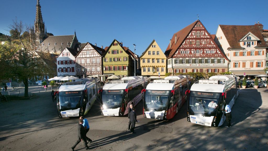 Verkehr in Esslingen: Elektrobusse überzeugen Winfried Hermann