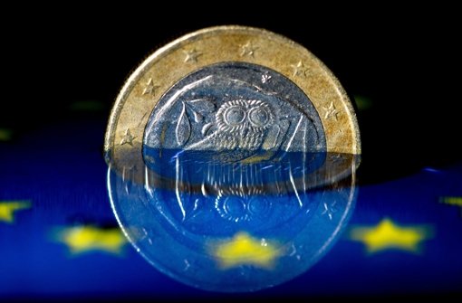 Am Freitag sollen die Euro-Finanzminister über weitere Hilfen für Griechenland entscheiden. Foto: dpa
