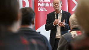 Kanzler Olaf Scholz warnt davor, dass künftig viele Lehrerinnen und Lehrer fehlen könnten. Foto: dpa/Jens Kalaene