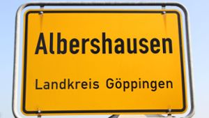 Kein Kompromiss: Der Mauerstreit in Albershausen geht weiter. Foto: Pascal Thiel