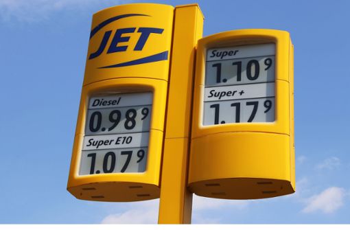 Benzin und Diesel sind in der Corona-Krise an der Tankstelle günstig zu haben. Foto: imago images/U. J. Alexander/ via www.imago-images.de