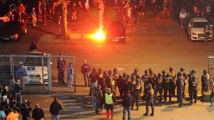 Karlsruher SC steigt aus 2. Liga ab, Fans werden wütend