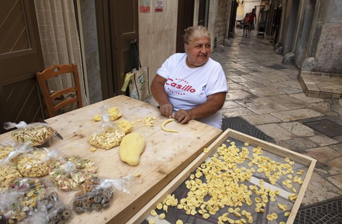 Bei der Familie  in Apulien: Chaos, Lärm und sehr viel Dolci: eine Liebeserklärung an Süditalien