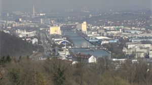 Panorama von Ostfildern auf Stuttgart. Am Rande der Ostfilderner Parksiedlung verläuft der neue Panoramaweg hoch über dem Neckartal. Foto: Lichtgut/Horst Rudel