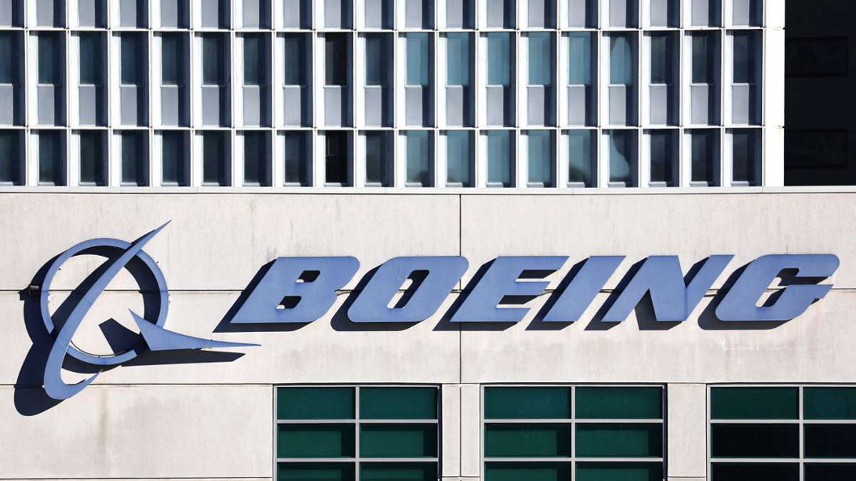 Lose Schrauben bei Boeing  737 Max: Wie das Beinahe-Unglück  Boeing unter Druck bringt