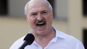 Hat Lukaschenko den Zensurhammer ausgepackt? (Archivbild) Foto: dpa/Dmitri Lovetsky