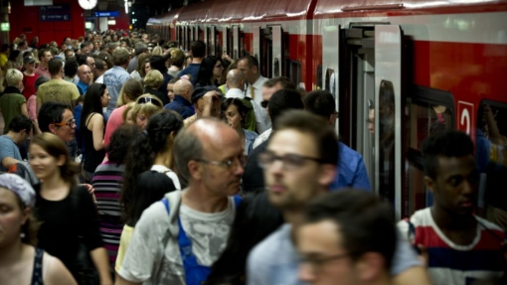S-Bahn-Chaos Stuttgart: Verkehrsclub gibt Verband Mitschuld