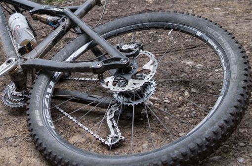 Ein Unbekannter hat versucht, Mountainbiker im Schwarzwald zu verletzen (Symbolfoto). Foto: dpa