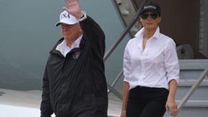 Trump besucht zum zweiten Mal Überschwemmungsgebiete
